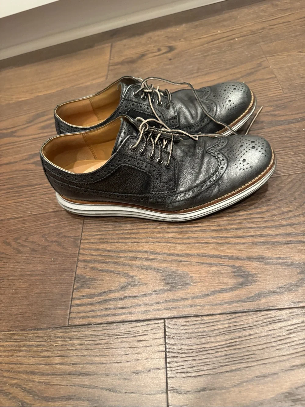 Cole Haan metallic Black Leather Derby Shoes with Contrast Laces 9 size men